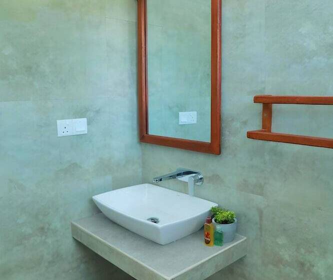 エコノミールーム, Travellers Hotel Hikkaduwa