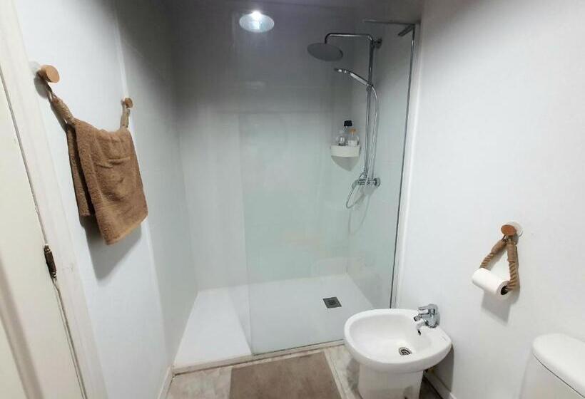 اتاق راحتی سه تخته, Viejo Hospedaje B&b