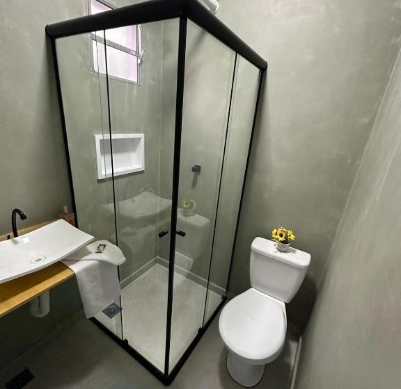 اتاق استاندارد, Village