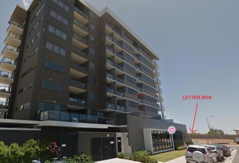 דירת שני חדרים, Whitsunstays   The Regal