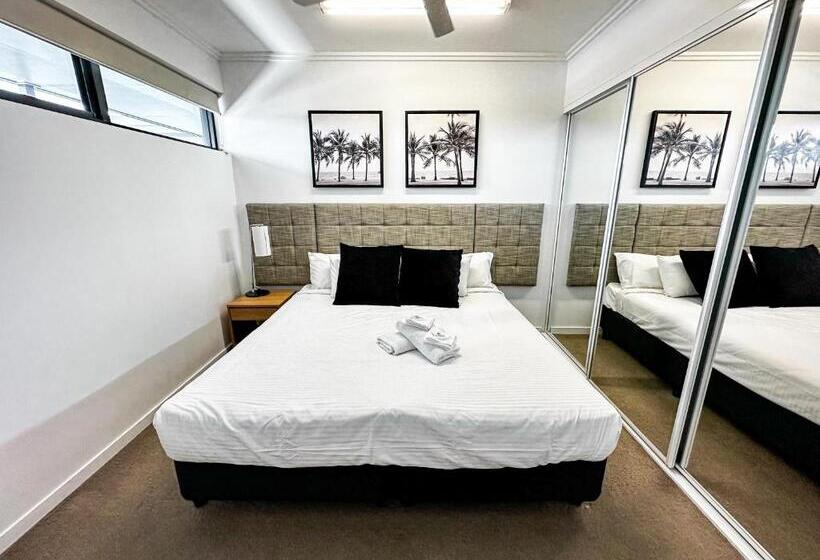 דירת שני חדרים, Whitsunstays   The Regal