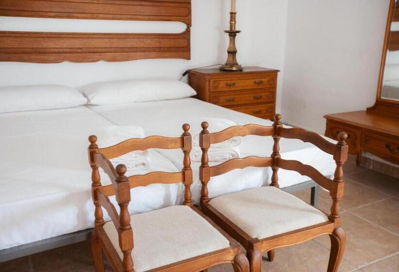 Номер Стандарт с Балконом, Alojamiento El Monasterio