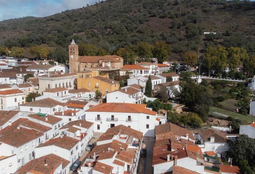 Номер Стандарт с Балконом, Alojamiento El Monasterio