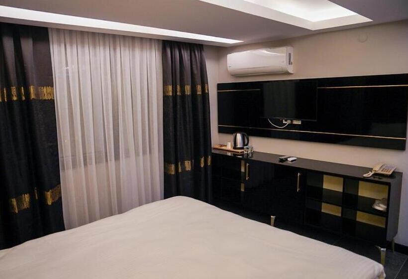 اتاق اکونومی, Ky Continental Apartments