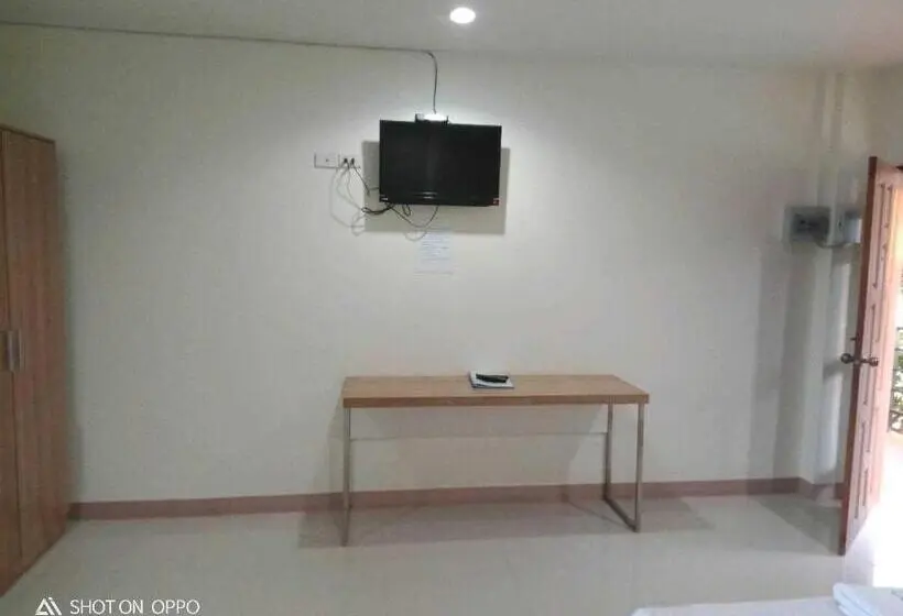 اتاق استاندارد با تخت بزرگ, Bumnsaya Place บุญสะญา เพลส