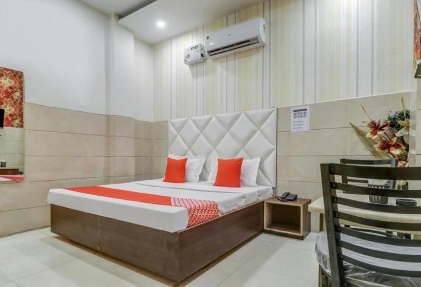Deluxe-huone, Grand