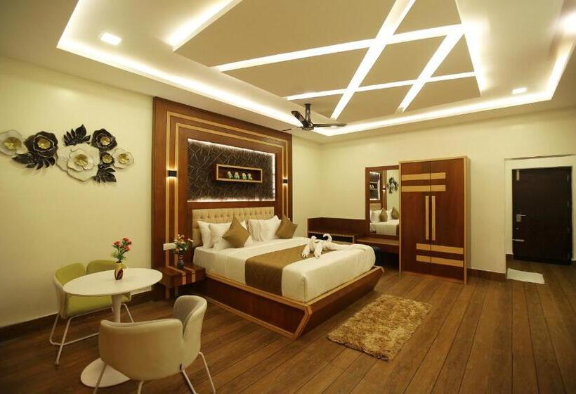 Deluxe Rum, La Feliz Palacio