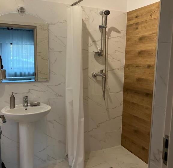 اتاق استاندارد با بالکن, Casa Babi