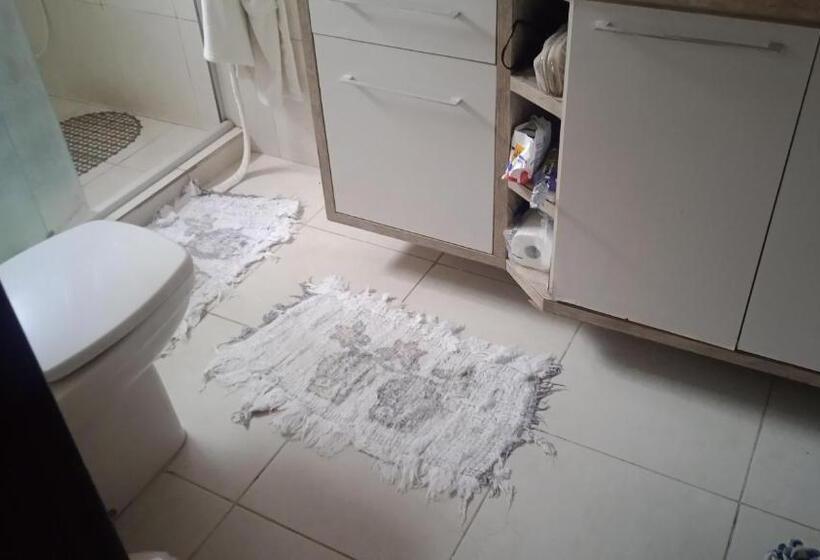 غرفة قياسية فردية حمام مشترك, Joinvillecenter Quarto Individual1