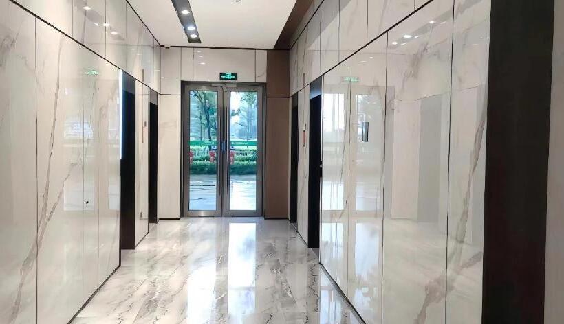 Номер Стандарт с Балконом, Royal Executive Apartment, Shenzhen World Exhibition & Convention Center, Nearby Shenzhen World Nort