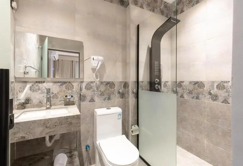 Standard-studio, فندق فاتوران