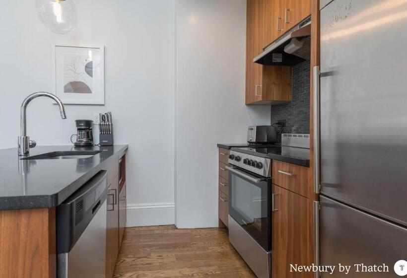 آپارتمان سوپریور 1 خوابه, 304 Newbury Street By Thatch