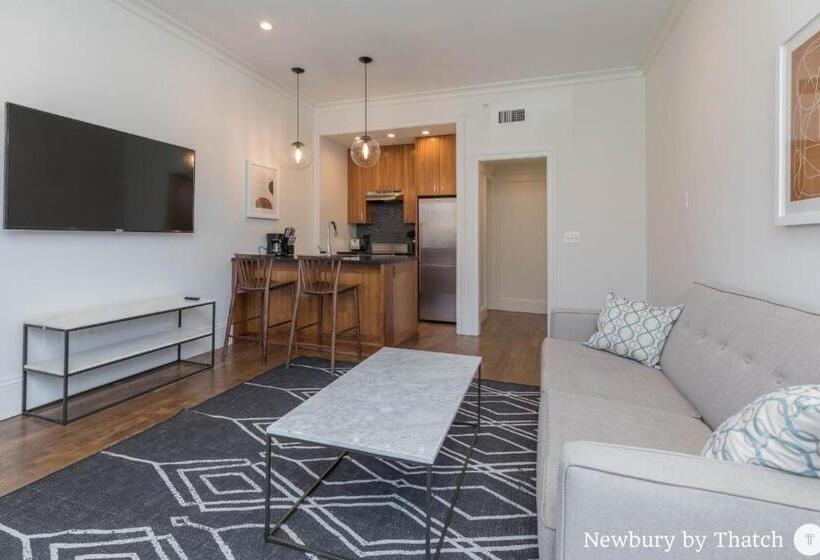 آپارتمان سوپریور 1 خوابه, 304 Newbury Street By Thatch