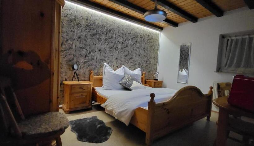 발코니 디럭스 룸, Landgasthof Zum Hirsch