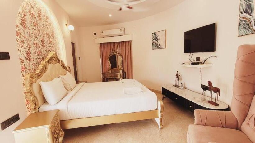 キングサイズベッドのスタンダードルーム, Csr Landmark Resorts