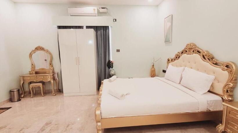 キングサイズベッドのスタンダードルーム, Csr Landmark Resorts