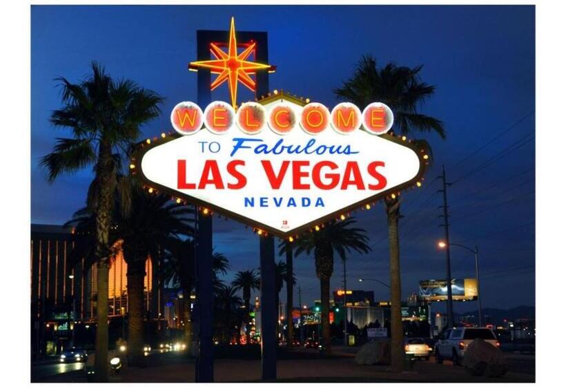 Apartamento 2 Dormitórios, Experience Mediterranean Condo Luxury, Near The Lv Strip   Special Offer Now!