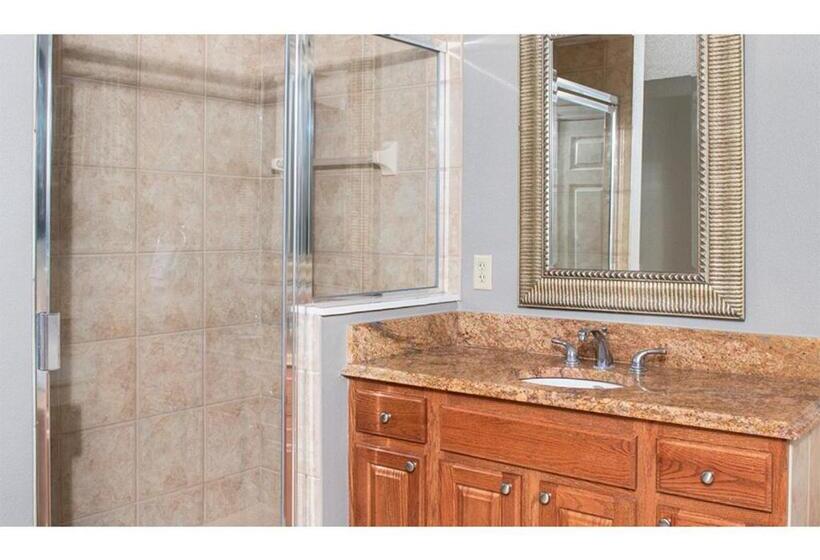 Apartamento 2 Dormitórios, Experience Mediterranean Condo Luxury, Near The Lv Strip   Special Offer Now!