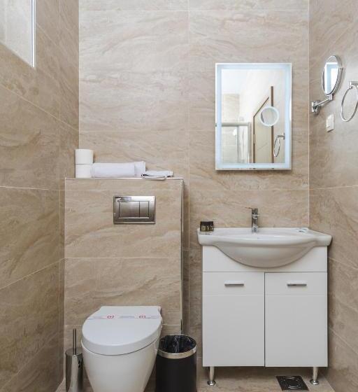 اتاق استاندارد, 219 Budva