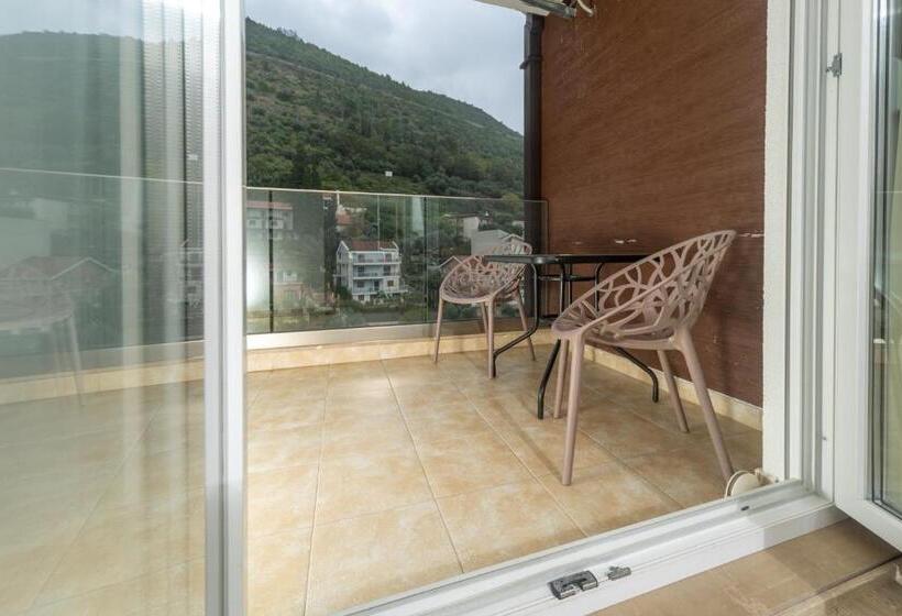 اتاق استاندارد, 219 Budva