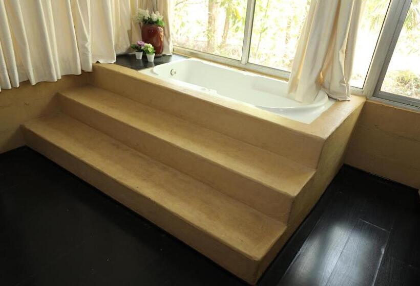 סוויטה נוף להרים, Aranya Phansad Resort