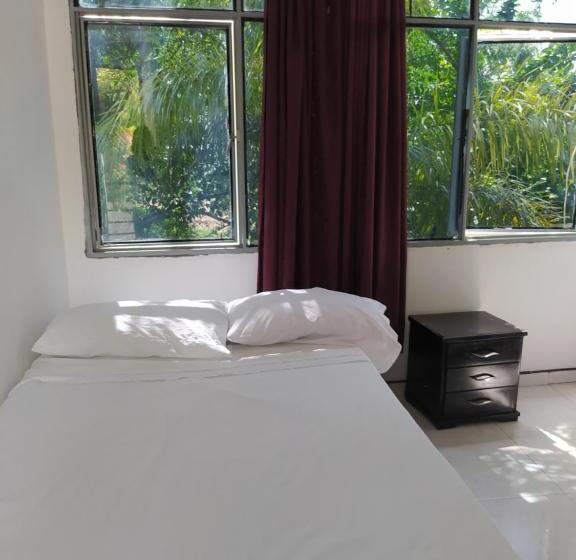 Номер Стандарт, Guataqui Puerto Principal