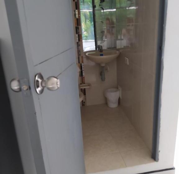 Номер Стандарт, Guataqui Puerto Principal