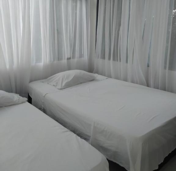 Номер Стандарт, Guataqui Puerto Principal