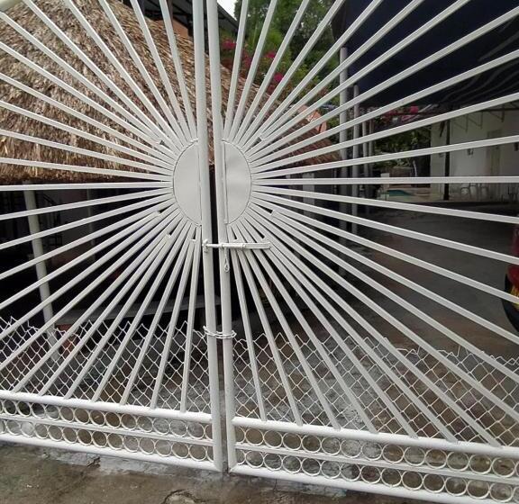 Номер Стандарт, Guataqui Puerto Principal