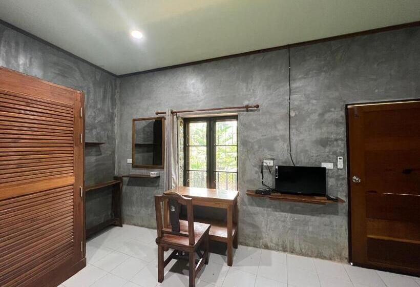 Economy Zimmer, บ้านชนเผ่า แคมป์ปิ้ง แอ็น รีสอร์ต