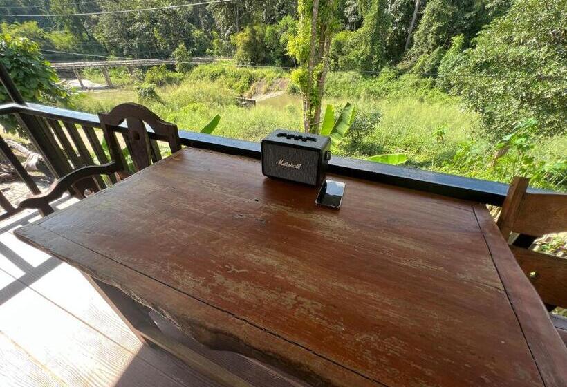 Standardzimmer mit Balkon, บ้านชนเผ่า แคมป์ปิ้ง แอ็น รีสอร์ต