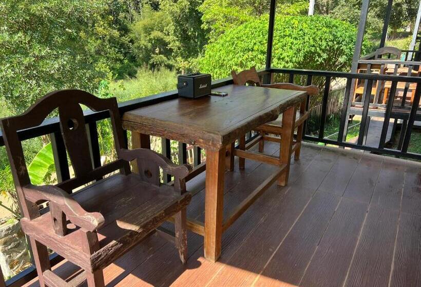 Standardzimmer mit Balkon, บ้านชนเผ่า แคมป์ปิ้ง แอ็น รีสอร์ต