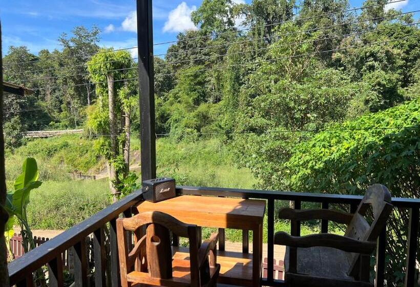 Standardzimmer mit Balkon, บ้านชนเผ่า แคมป์ปิ้ง แอ็น รีสอร์ต