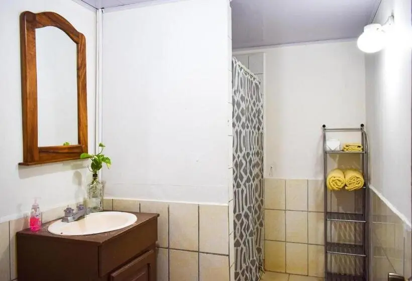 １ベッドルームハウス, Caprichos Rooms