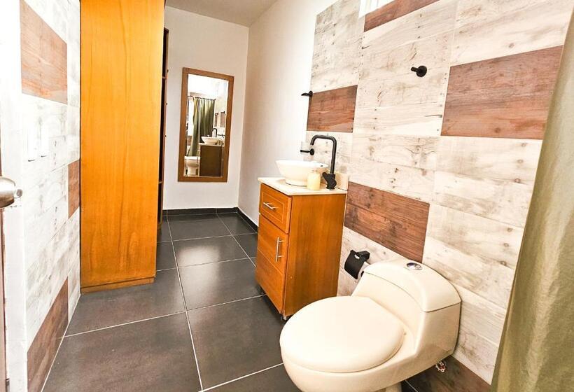 سوییت لوکس, La Mercedes Lite Hostal By Mh