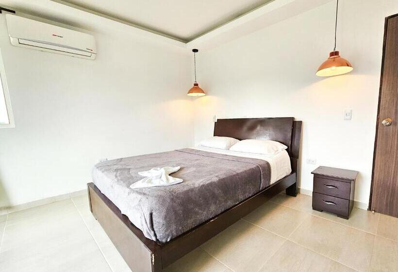 سوییت لوکس, La Mercedes Lite Hostal By Mh