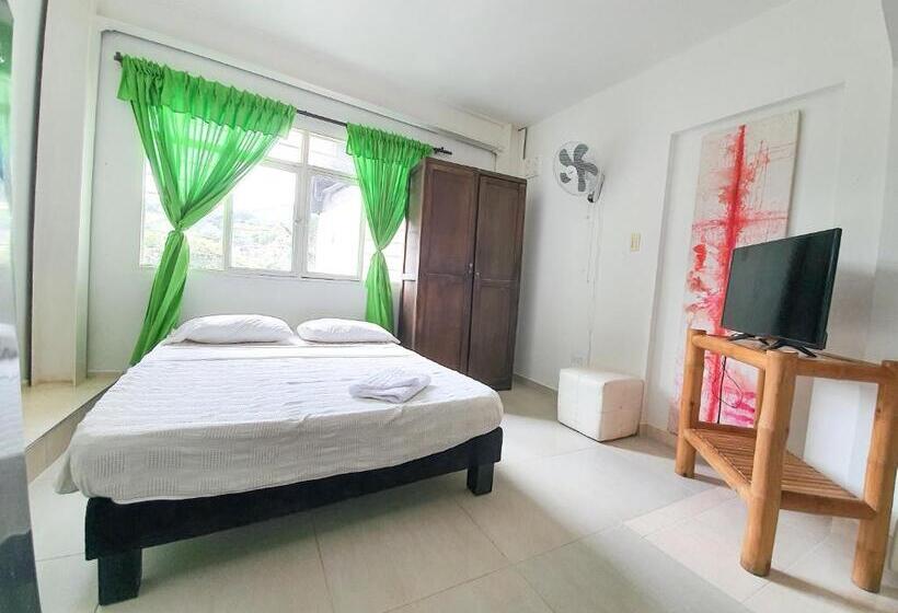 اتاق سوپریور, La Mercedes Lite Hostal By Mh