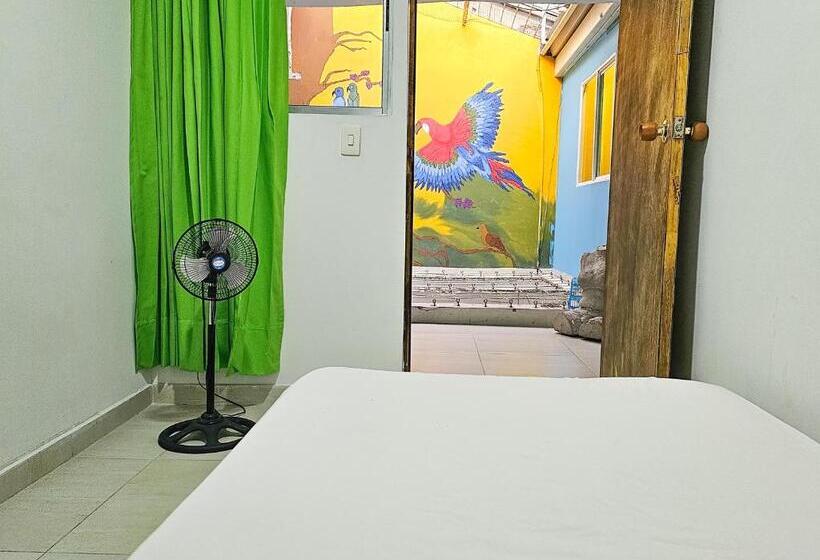 اتاق استاندارد یک تخته با سرویس بهداشتی مشترک, La Mercedes Lite Hostal By Mh