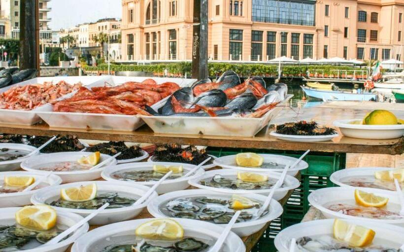 דירת שלושה חדרים, Residenze Benedetto Croce