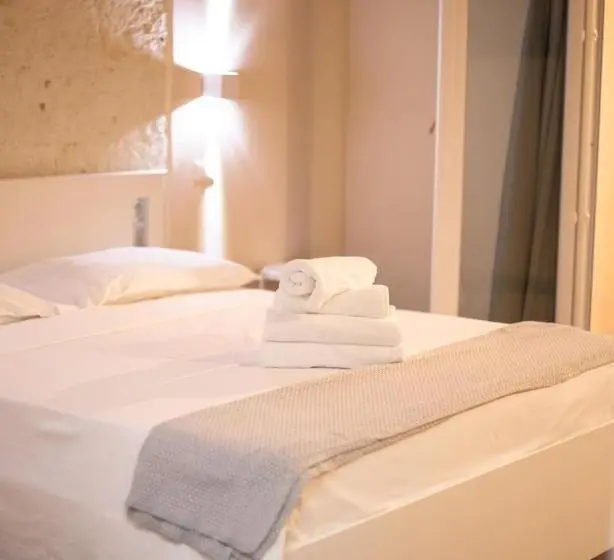 Standard-studio, Suite.delpozzo