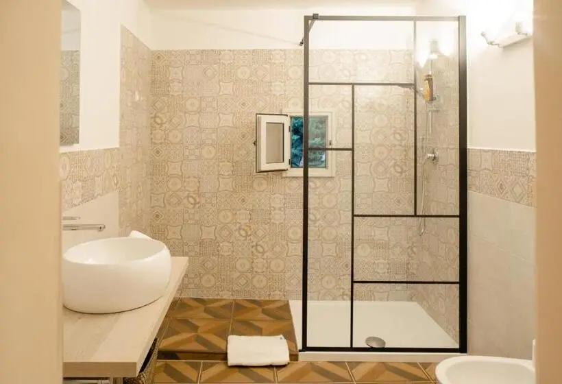 Standard-studio, Suite.delpozzo