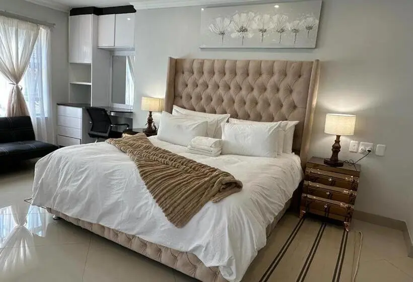 اتاق استاندارد, The Hide In Sandton