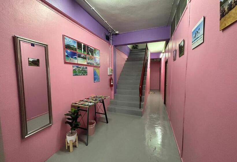 标准单人间共用浴室, Madam Guesthouse