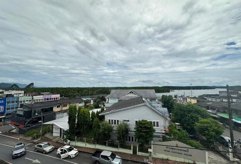 스탠다드 룸 공동 욕실, Madam Guesthouse