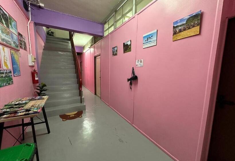 스탠다드 싱글 룸 공동욕실, Madam Guesthouse