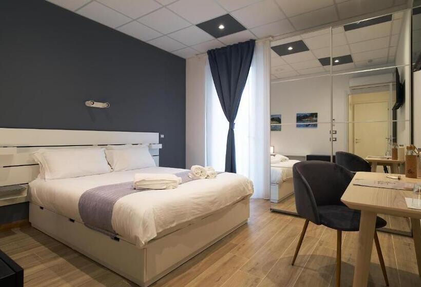 غرفة قياسية مطلة على الجبل, B&bike Como Lake