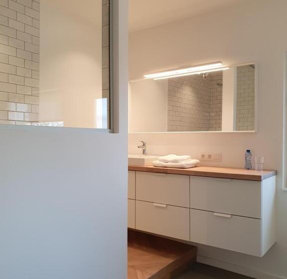 غرفة قياسية, Le Chateau Blanc