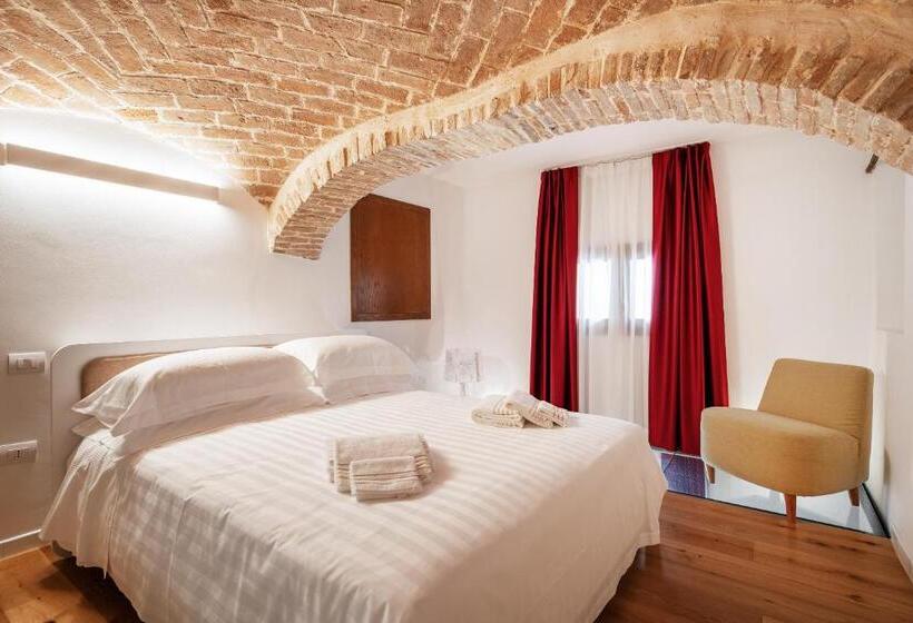 اتاق سوپریور چهار تخته, Duomo B&b