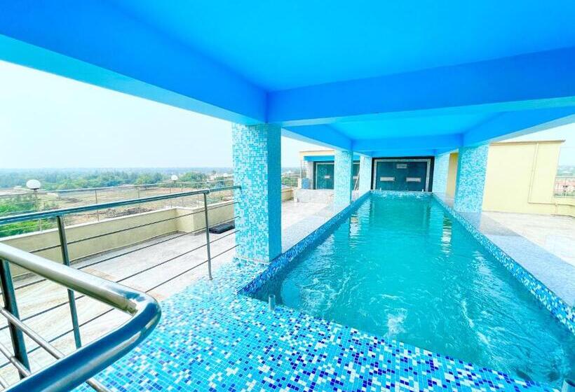 חדר דלוקס עם מרפסת, Xyz Hotle