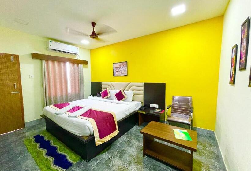 חדר דלוקס עם מרפסת, Xyz Hotle